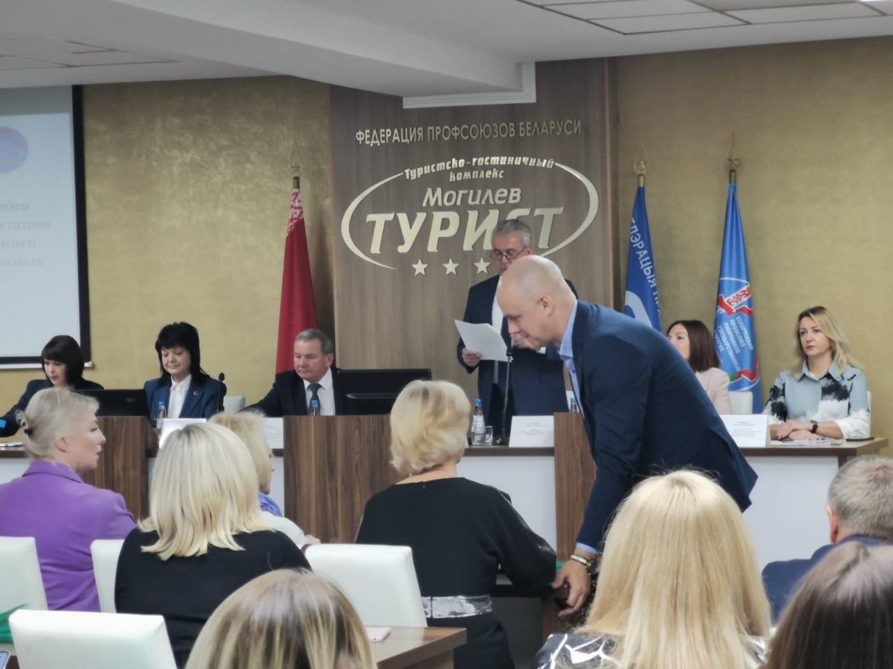 0d030cf6-241d-475c-b938-47ffe691ccec